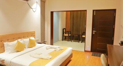 Grand Signature Hotel and Spa Room Type - Premium Room Non AC