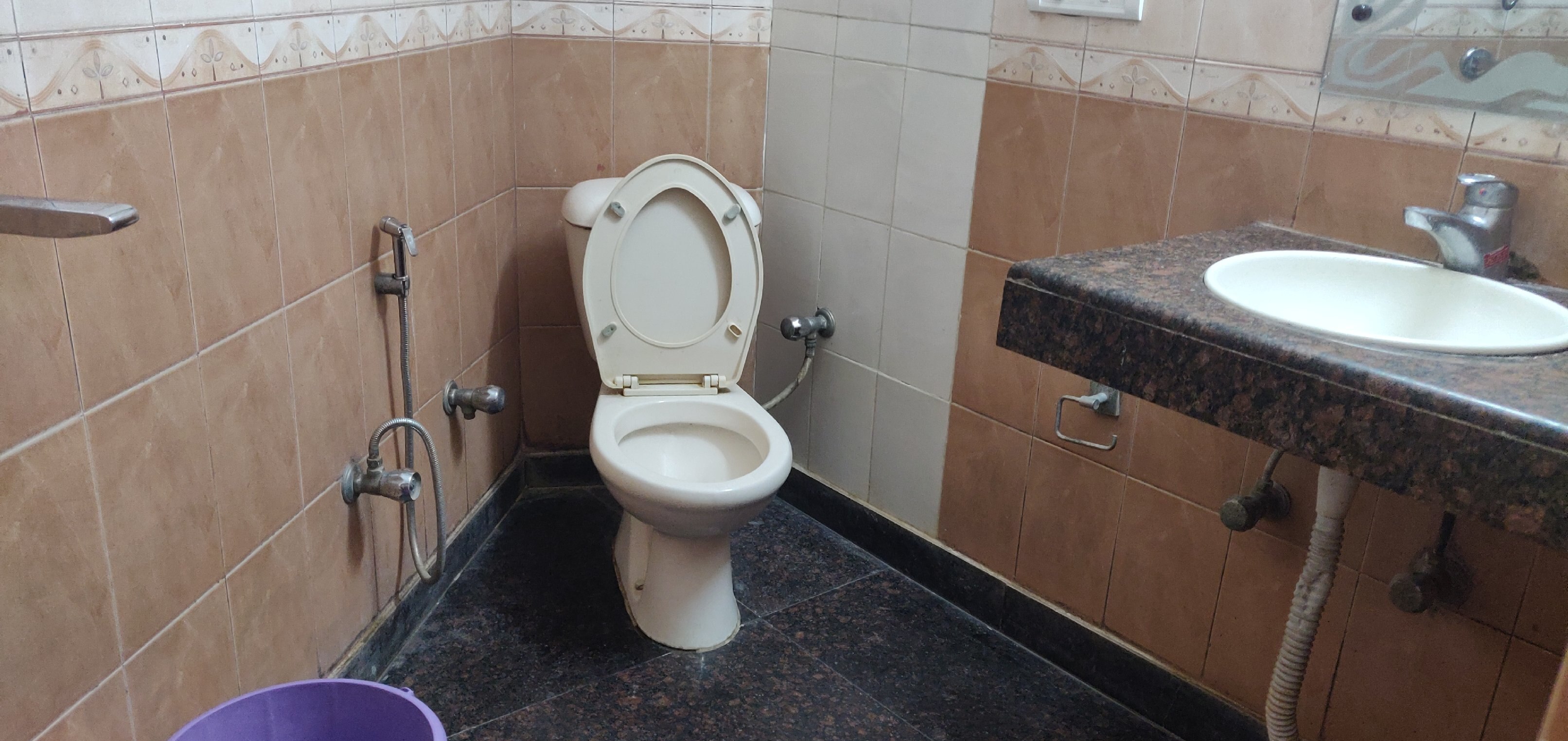 Sangam Hotel - Tap to explore photos