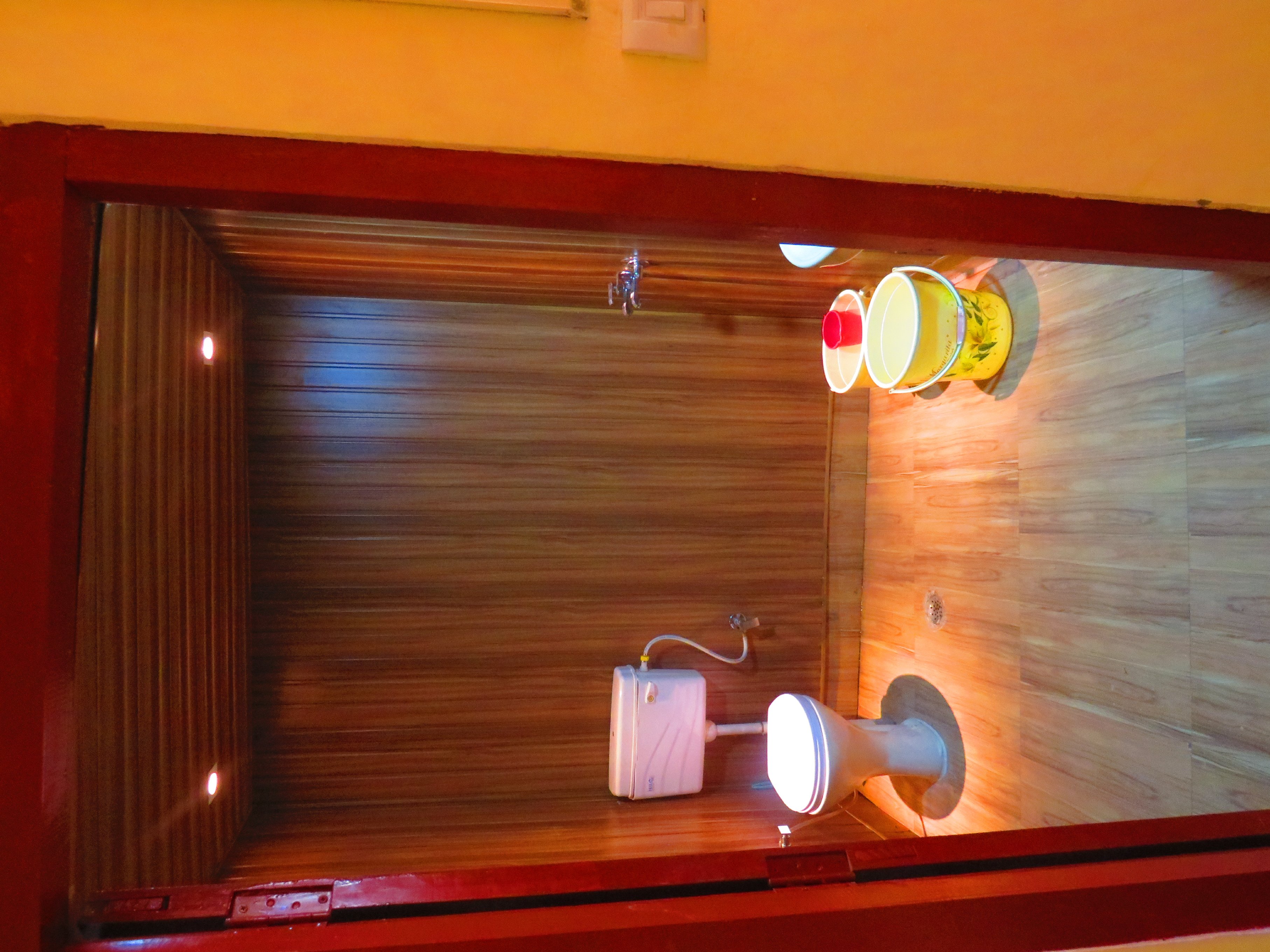 A Hillock Resort-Durgesh Guest House - Tap to explore photos