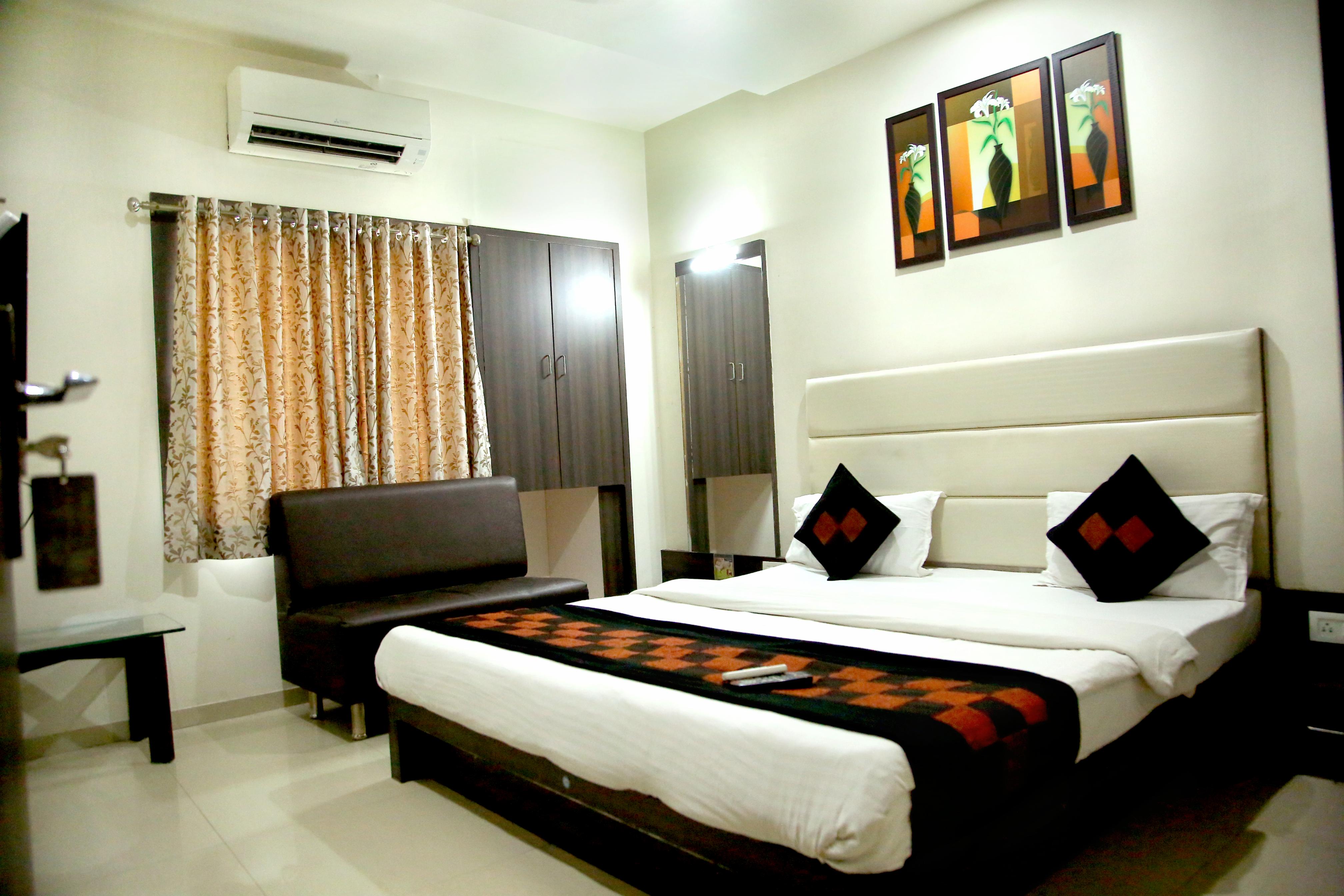 Hotel City Inn Room Type - Deluxe Room Hotel City Inn Room Type - Deluxe Room