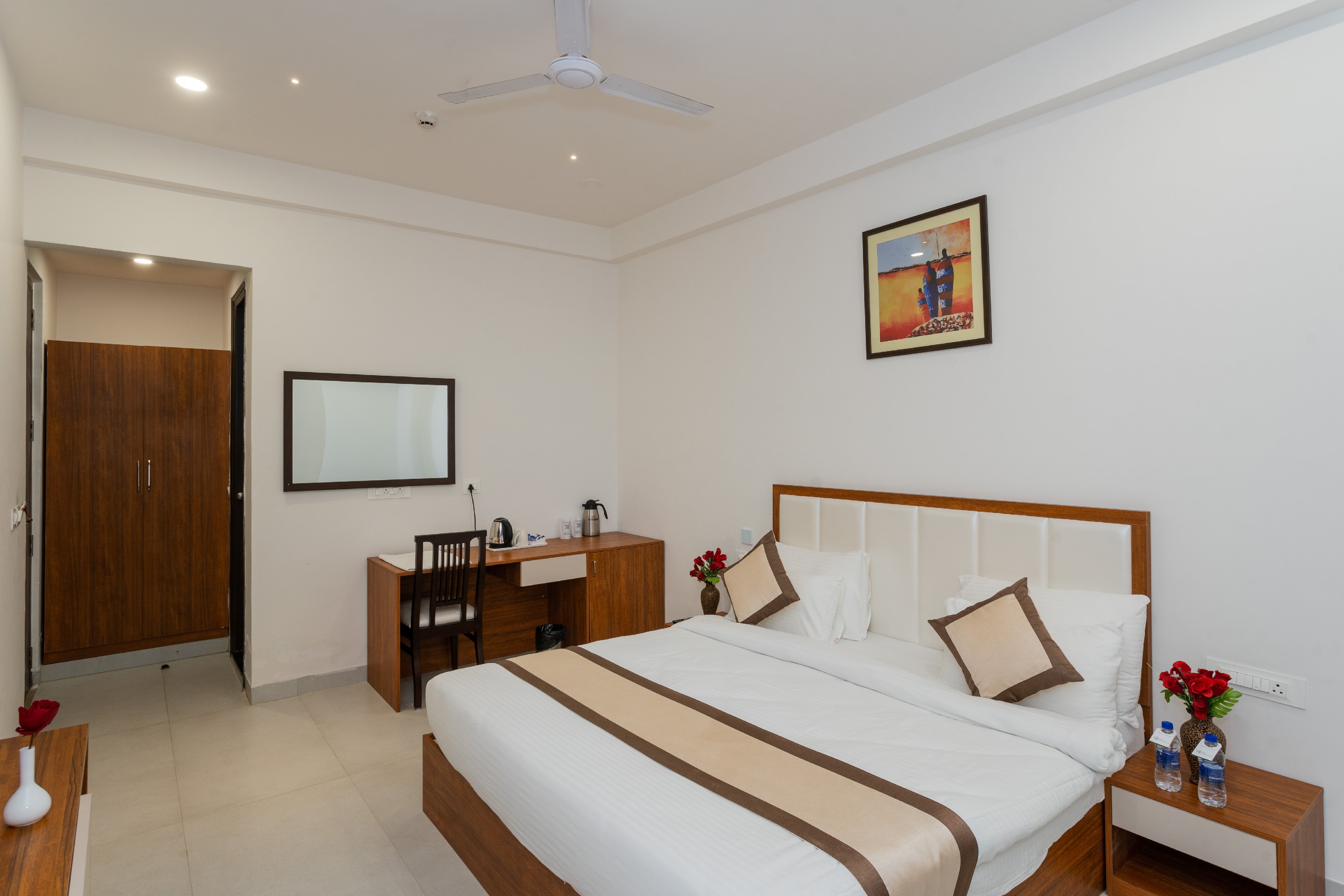 Hotel Siddhartha Inn - Tap to explore photos