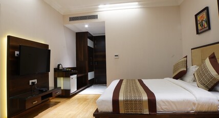 Hotel 18 Keys Room Type - Royal Luxury