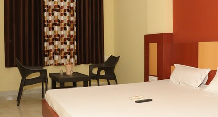 Hotel Shree Hari Room Type - Standard AC Room