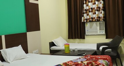 Hotel Shree Hari Room Type - Standard 3 Bed AC