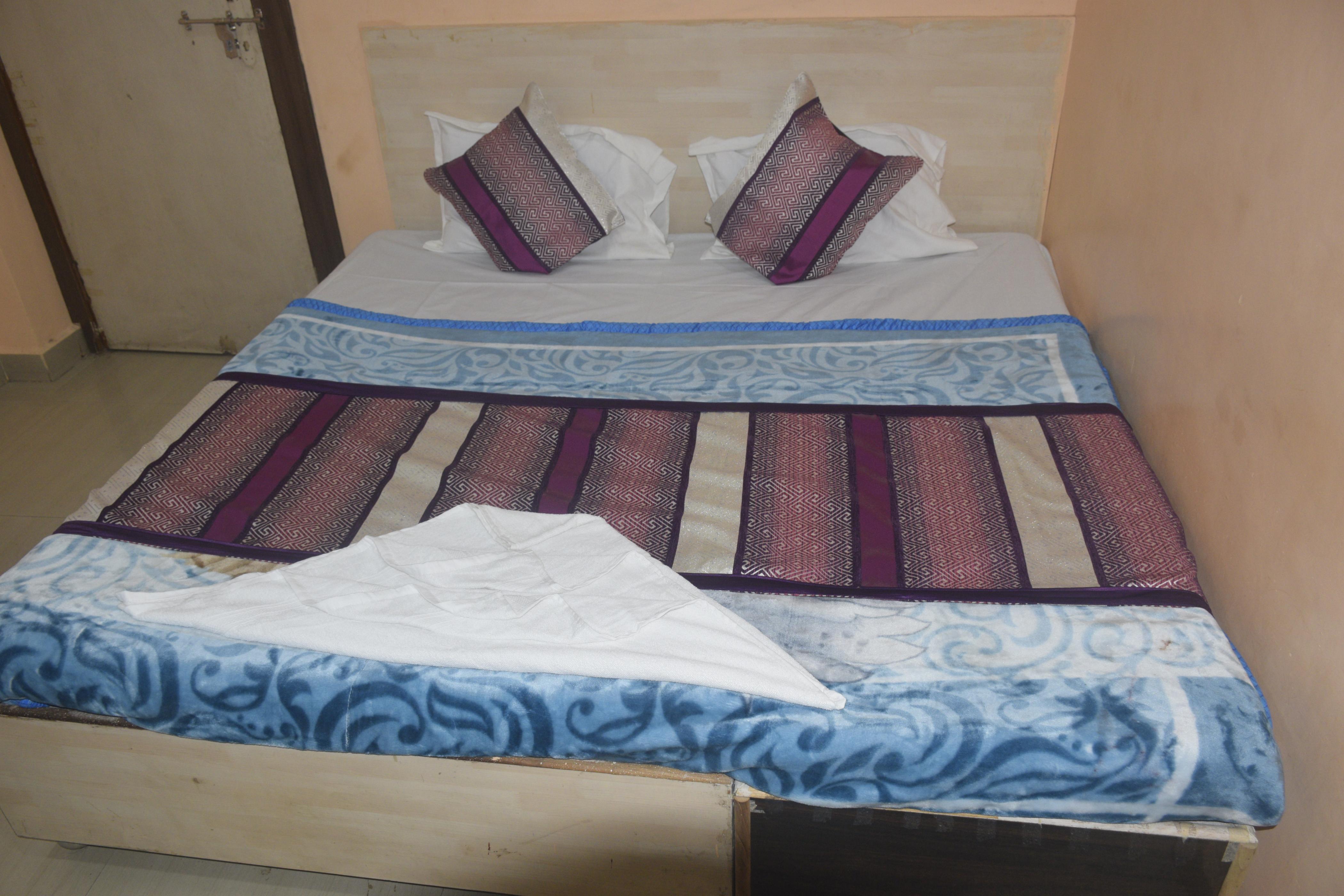 Hotel Thakur Ji Room Type - Triple Room