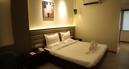 Hotel Midland Room Type - Deluxe AC Room