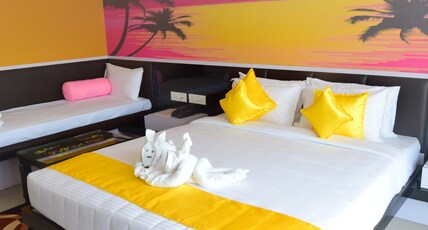 RAINBOW RESORT Room Type - Deluxe Triple Bed Family Room