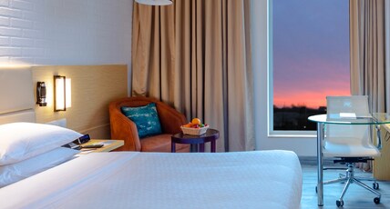 Four Points by Sheraton Chennai OMR Room Type - Superior Queen Room