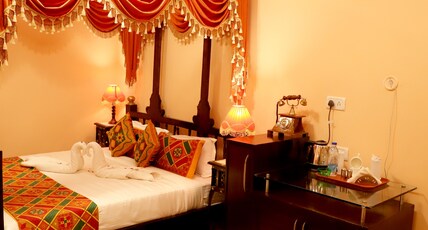 Ganesha Palace Amritsar Room Type - Executive Suite with spa bath  (The courtyard veiw)