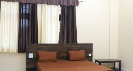 Nikunj Hotel Room Type - Super Deluxe Room