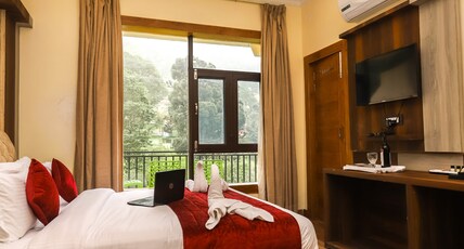 Hotel The Nest Mcleodganj Room Type - Cozy Room With Balcony and Mountain view