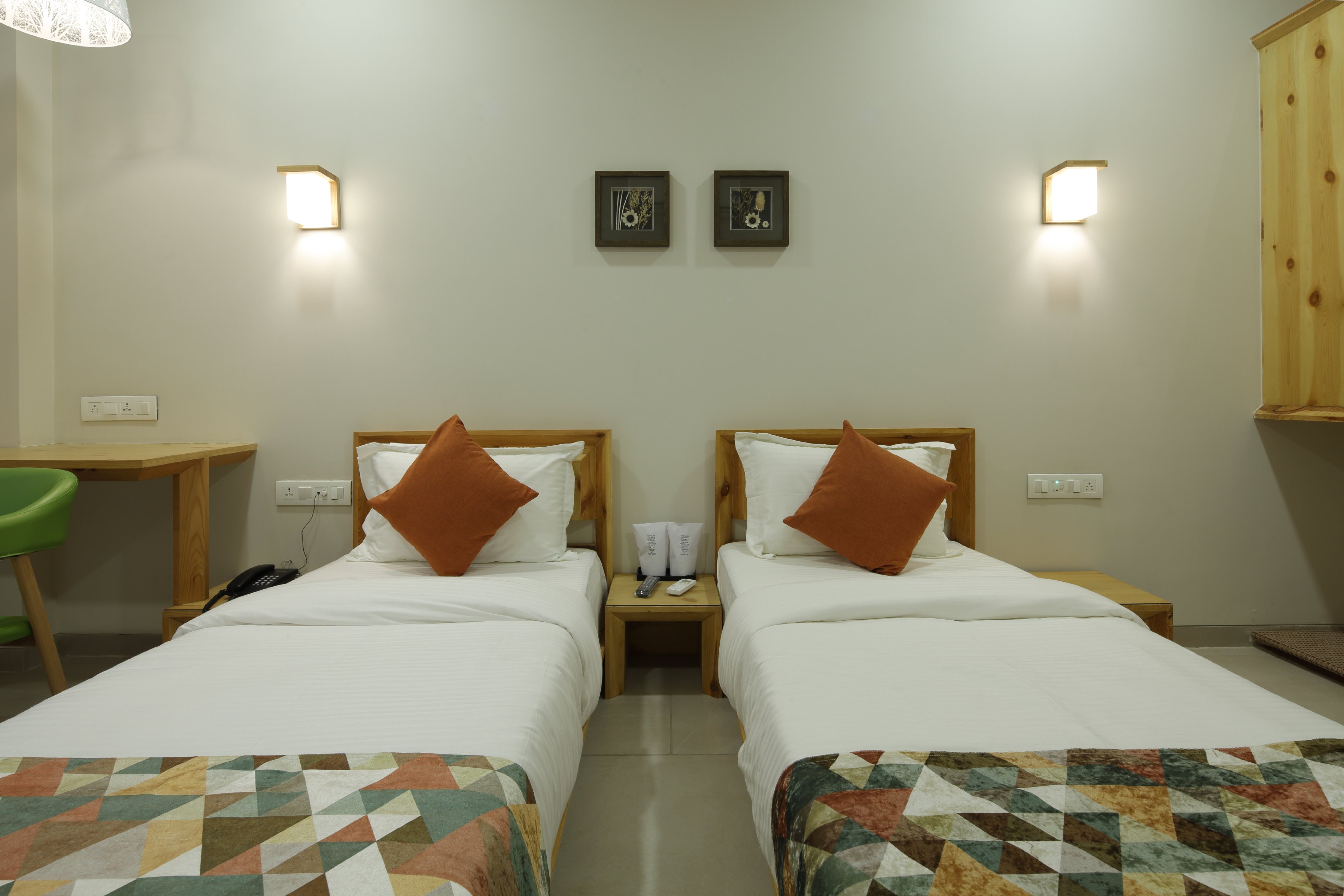 Hotel La Gloria Room Type - DELUXE (Delicacia)