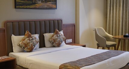 Rudra Shelter Business hotel Room Type - Premium Room