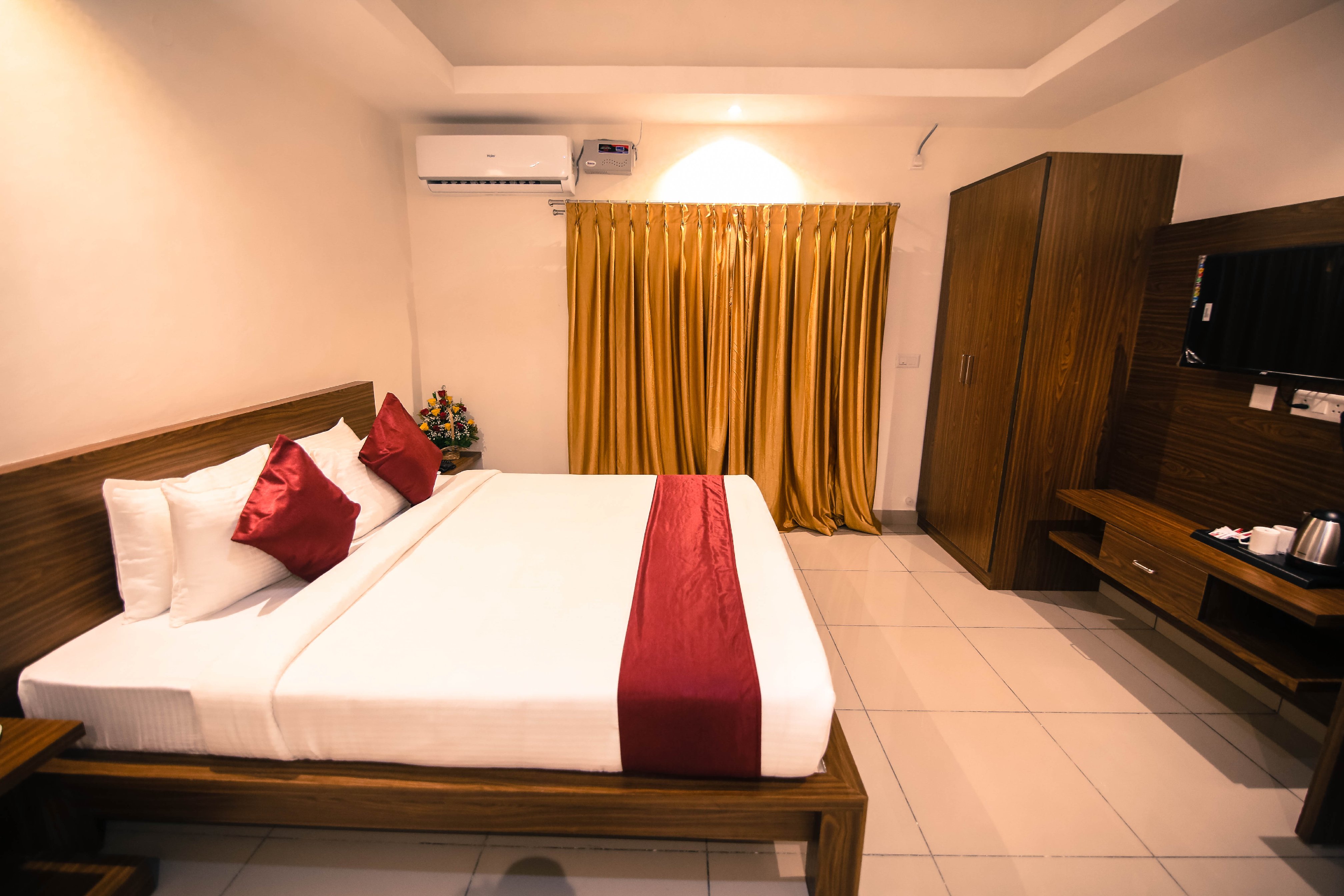 HM Resort - Mysore Room Type - Deluxe Room AC