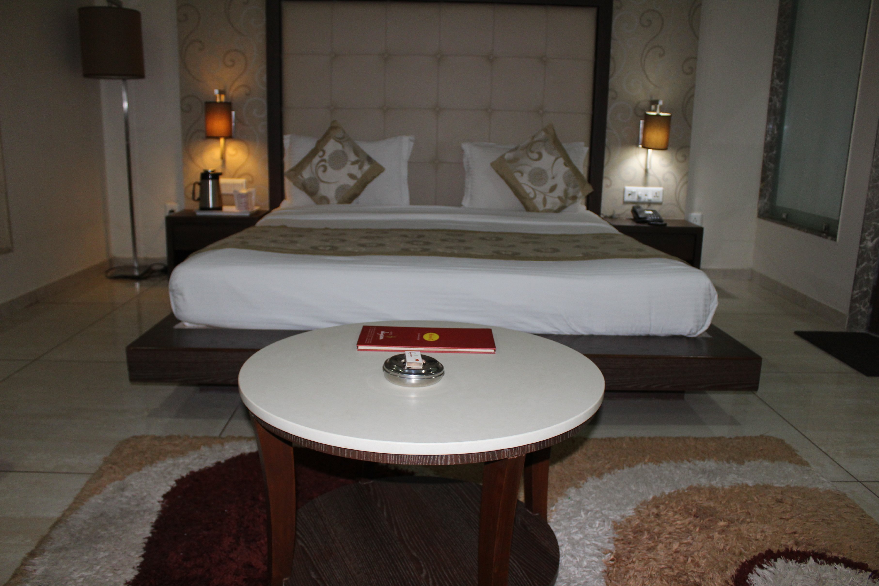HOTEL JAYSON - Tap to explore photos