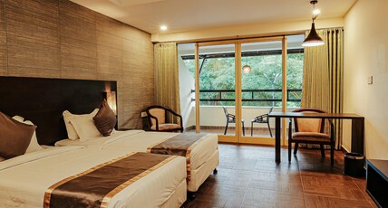 Avoki Resort Room Type - Deluxe Room Ac -Twin Bed with Balcony