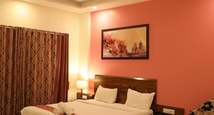 Hotel Amora Premium Room Type - Premium Room with Balcony