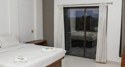 Vedaa Holiday's Resort Room Type - Super Deluxe Room