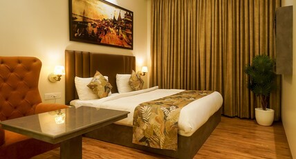 Sugar Stars Inn Room Type - Superior King Room