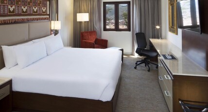 Hilton Garden Inn Cusco, Peru Room Type - 1 KING BEDROOM