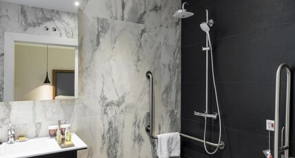 DoubleTree by Hilton Madrid-Prado Room Type - KING ACCESSIBLE GUEST ROOM