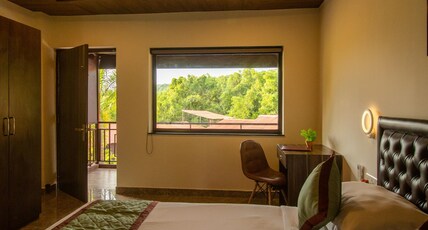 La Gracia Resort Room Type - Executive Pool View Room