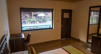 La Gracia Resort Room Type - King Room With Pool View