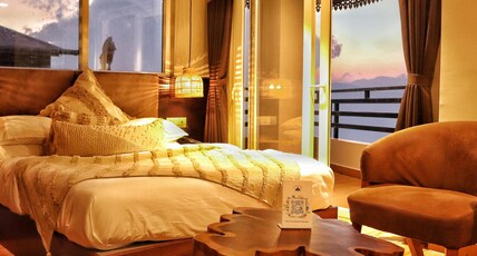 Wonder Woods Boutique Hotel Room Type - Premium Double Room with Balcony and Mountain View Wonder Woods Boutique Hotel Room Type - Premium Double Room with Balcony and Mountain View