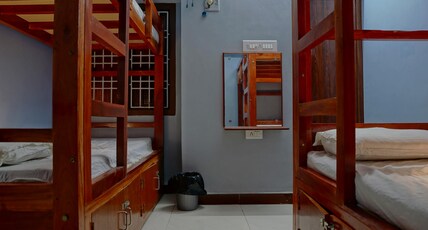 Nomad House Pondicherry | Dorms & Wi-Fi Room Type - Bed in 4-Bed Mixed Dormitory Room 2