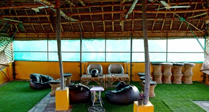 Nomad House Pondicherry | Dorms & Wi-Fi Room Type - Bed in 4-Bed Mixed Dormitory Room 3