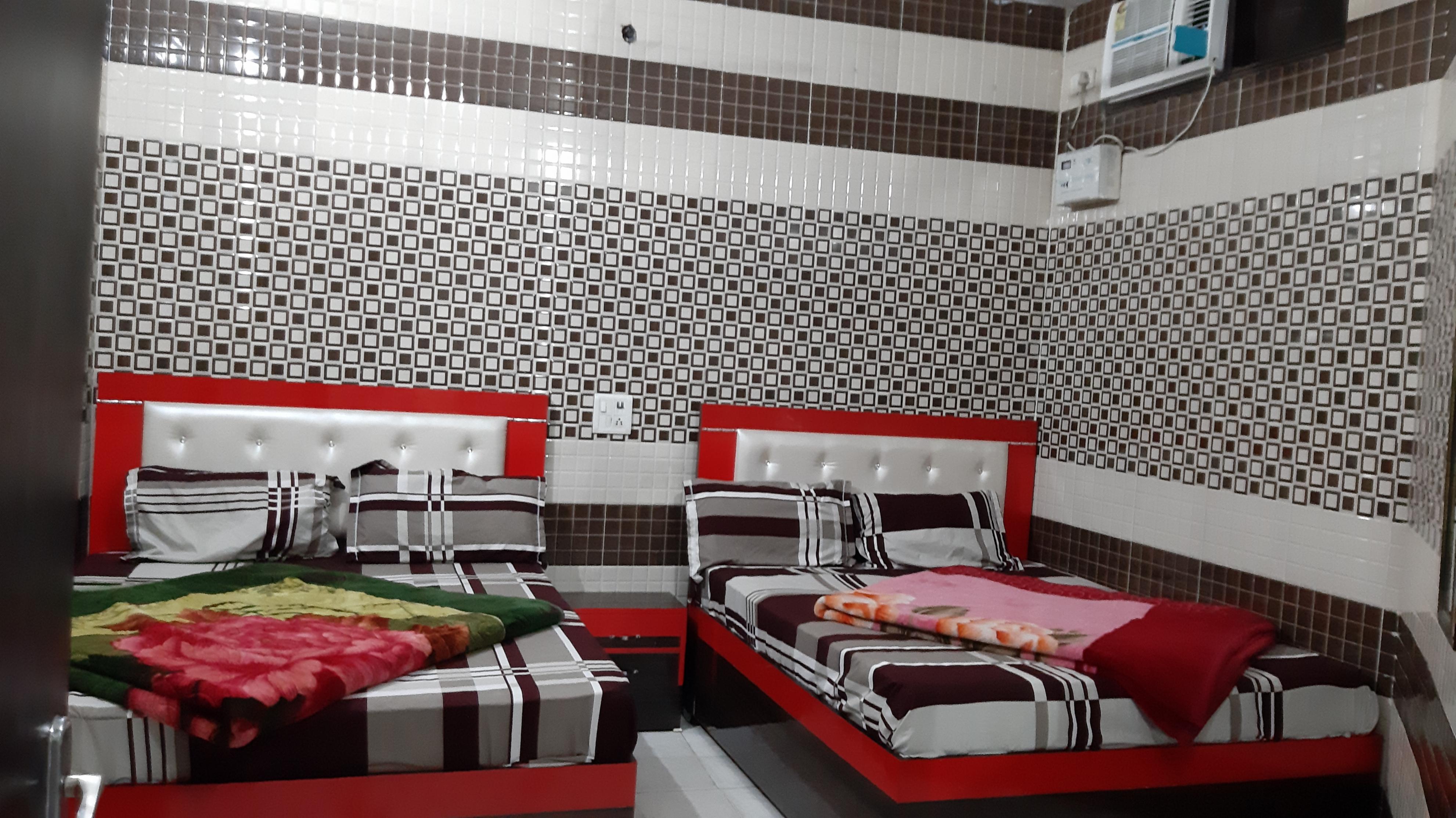 Simran home stay - Tap to explore photos