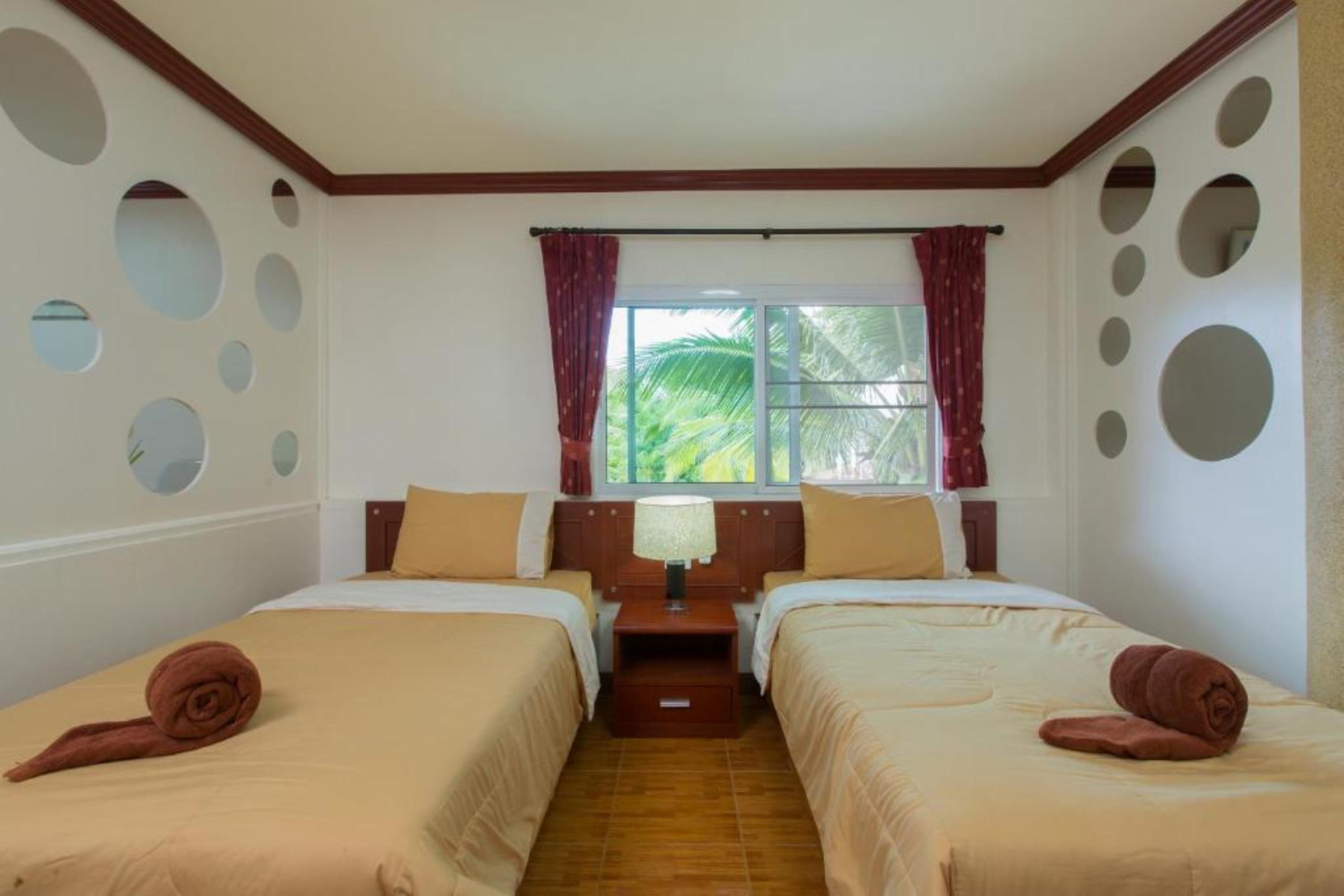 Patong Rai Rum Yen Resort SHA Room Type - Studio Room (3 adults) Patong Rai Rum Yen Resort SHA Room Type - Studio Room (3 adults)
