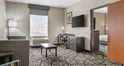Best Western Plus McKinney Inn and Suites Room Type - Suite-1 King Bed, Non-Smoking, Sofabed, Kitchenette, Full Breakfast