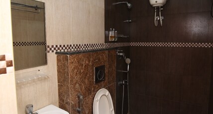 Hotel New Malaysia Inn Room Type - DELUXE TRIPLE ROOM Hotel New Malaysia Inn Room Type - DELUXE TRIPLE ROOM
