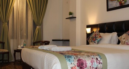 The Leenor Regency Room Type - Comfort Queen The Leenor Regency Room Type - Comfort Queen
