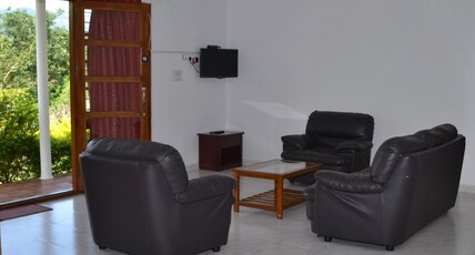 Safari Land Villa & Motel Room Type - White House 4 BHK Villa Safari Land Villa & Motel Room Type - White House 4 BHK Villa