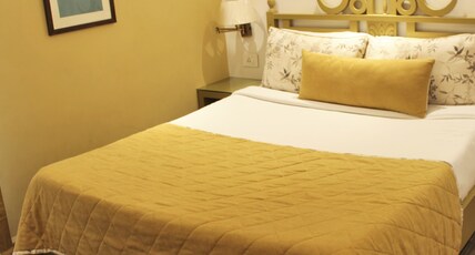 Lake Side Inn Nainital Room Type - Accacia - Deluxe Room