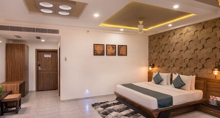 Noventa Inn Room Type - Deluxe Room