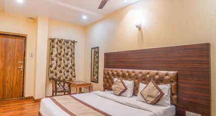 HOTEL AUGUSTO Room Type - Deluxe Room