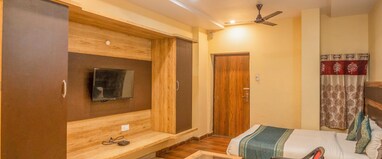 HOTEL AUGUSTO