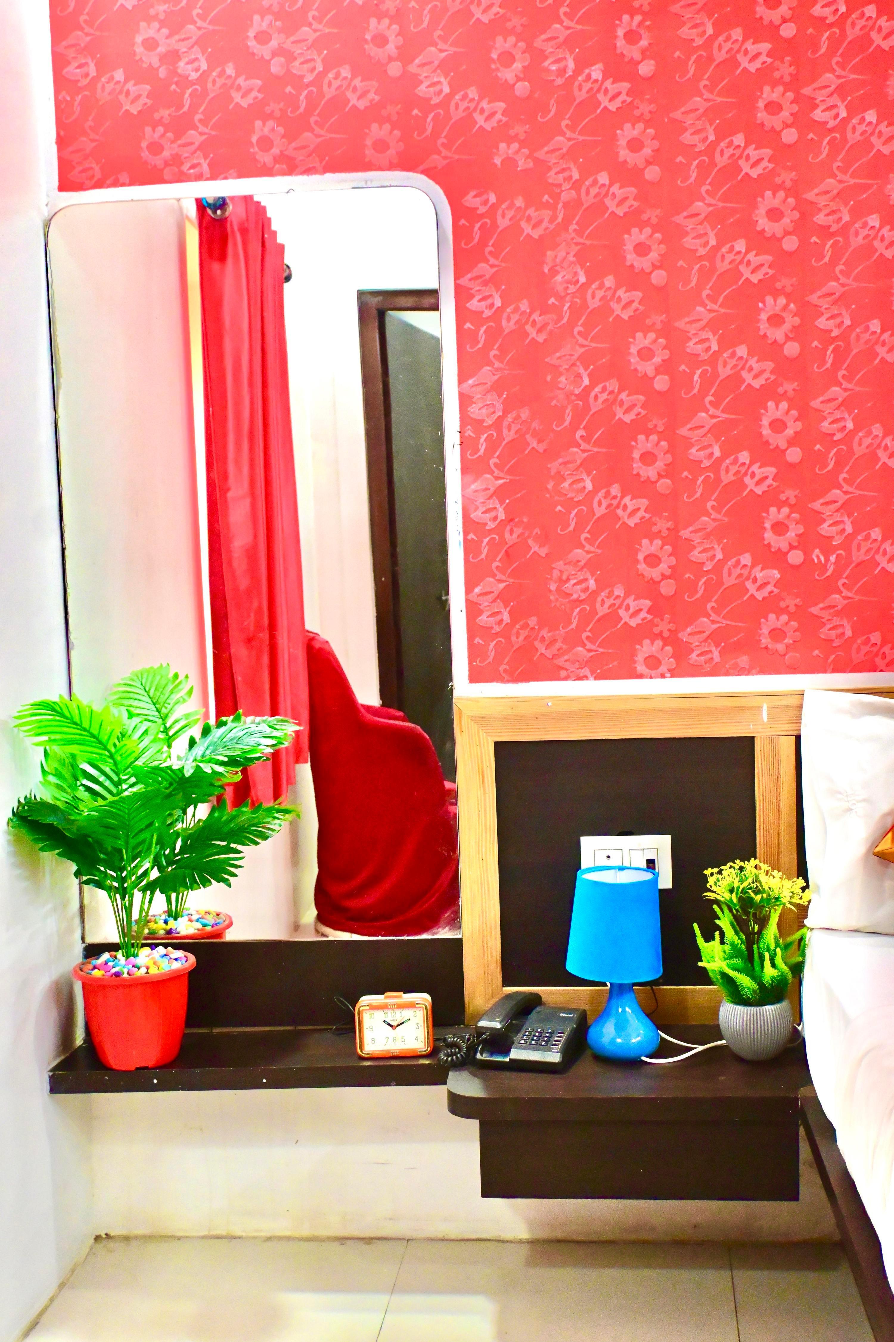 Hotel Amar Haveli | 5 mins walk from Jaisalmer Fort - Tap to explore photos