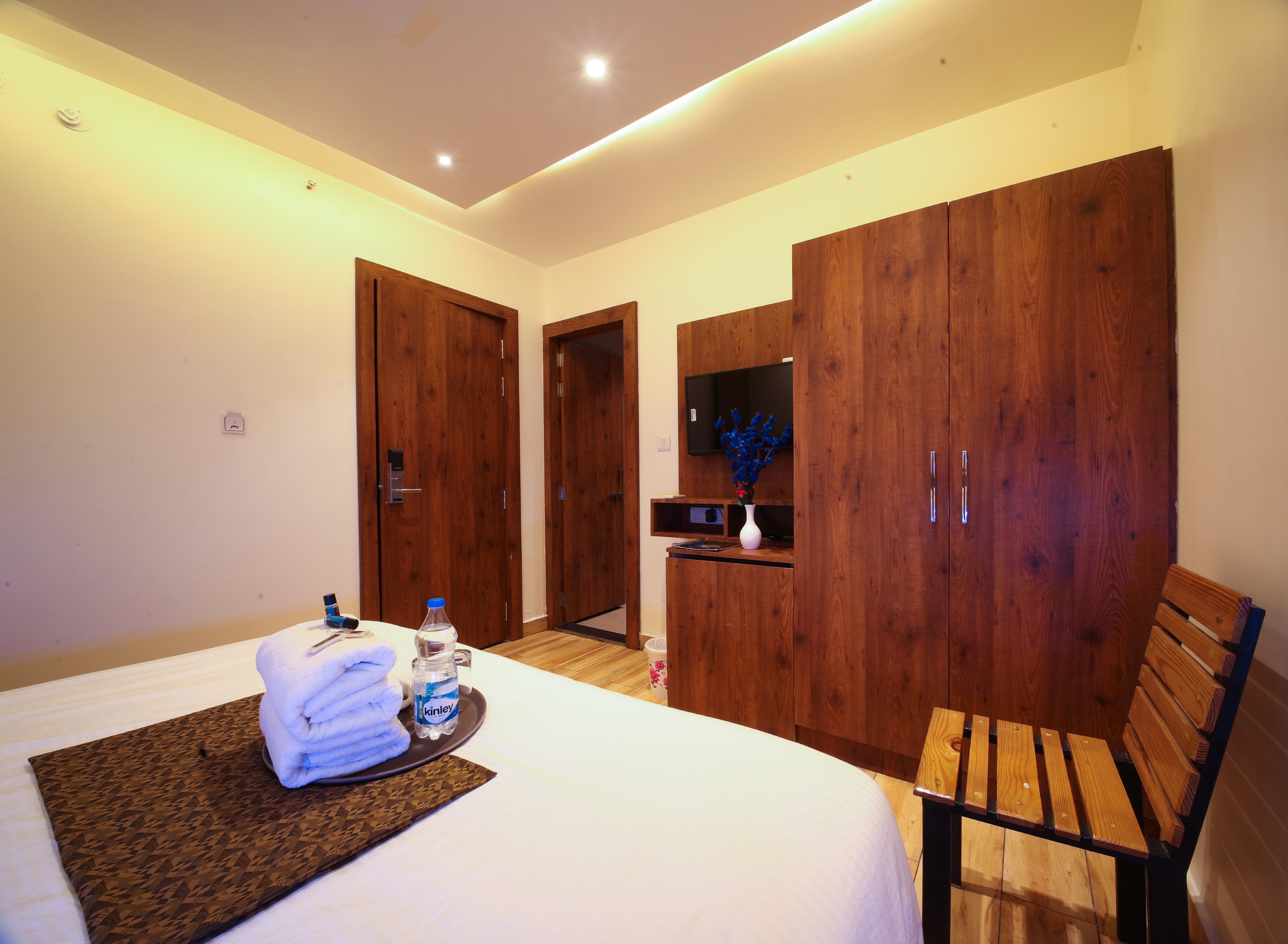 Hotel Aishwarya Room Type - Deluxe AC Room with King Bed