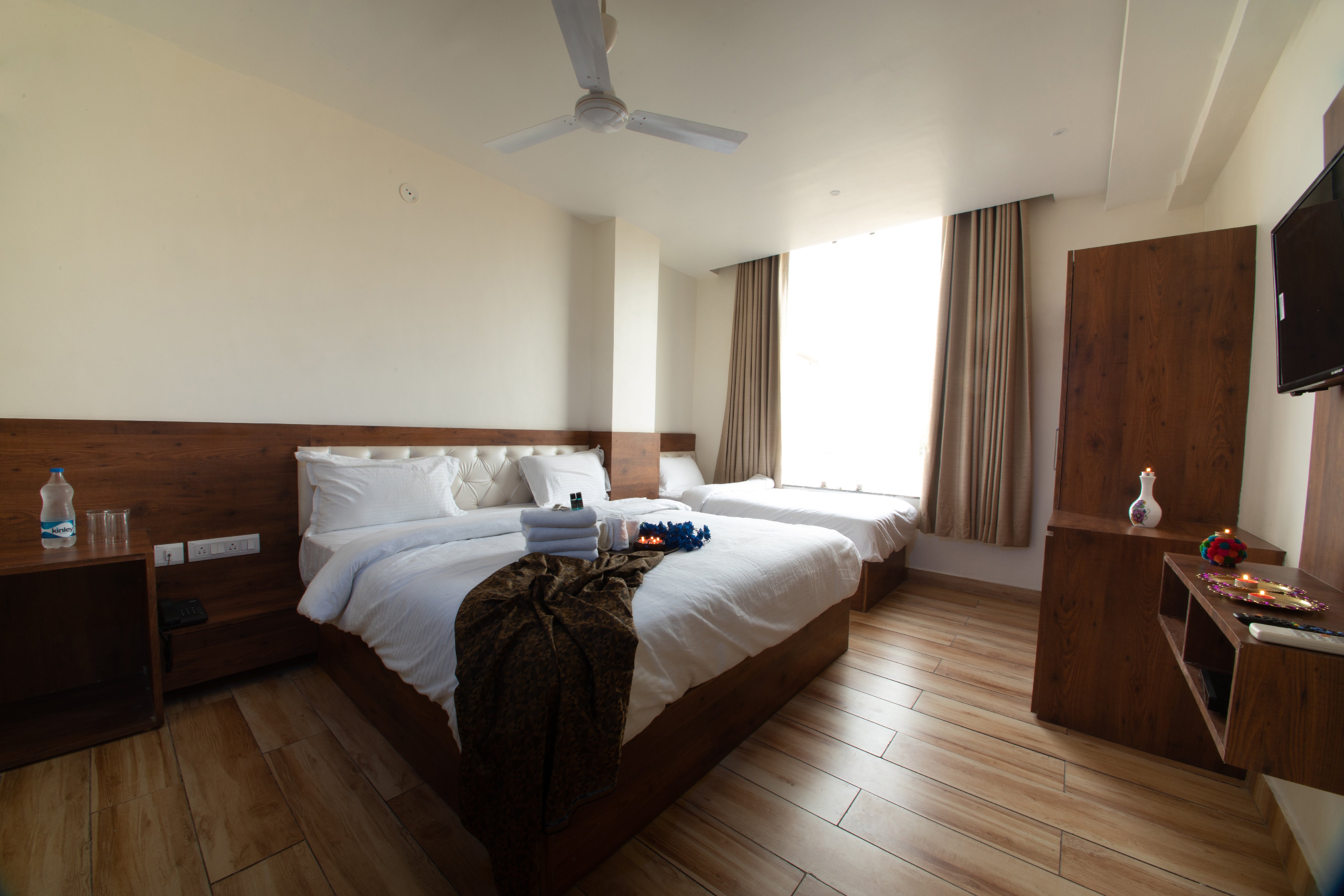 Hotel Aishwarya - Tap to explore photos