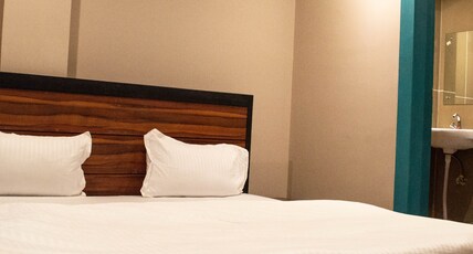 Hotel Raj Room Type - Standard Room AC