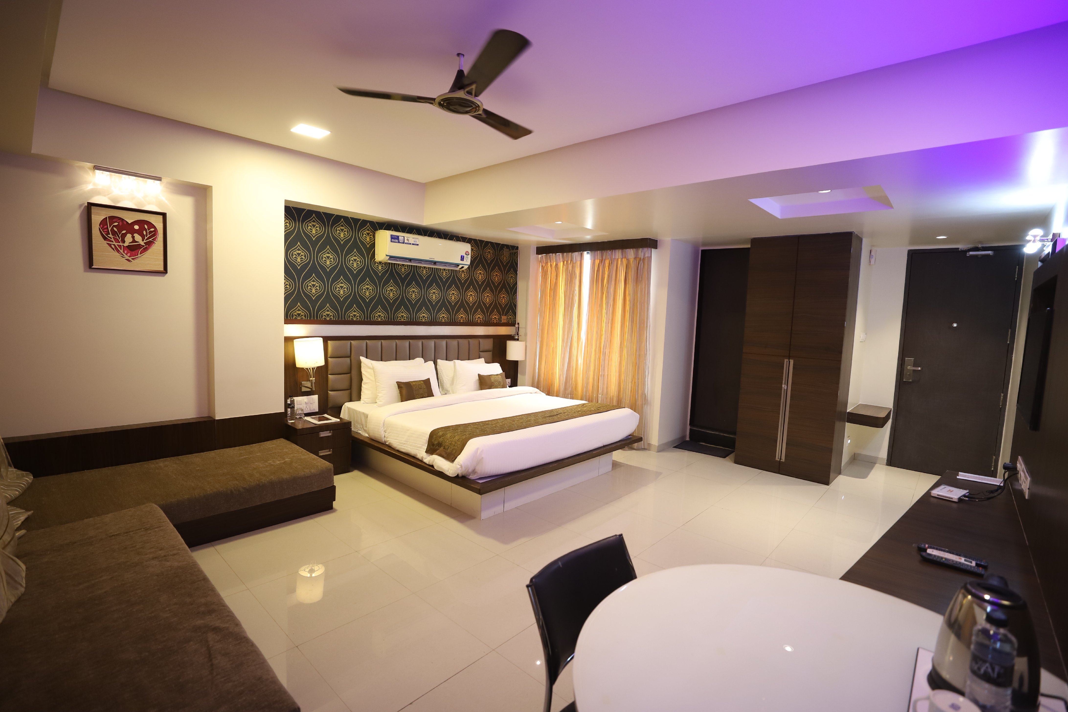 Hotel Seven Sky Room Type - Suite Room