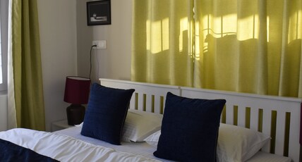 Bir High - A Boutique Property Room Type - Deluxe King Room