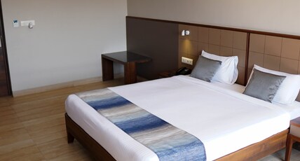 Cosmique Clarks Inn Suites Goa Room Type - Standard AC room