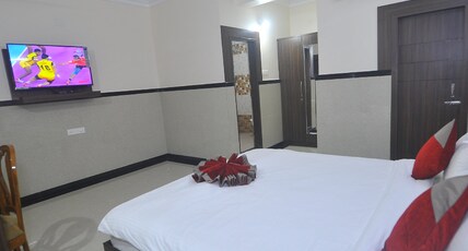 Pipul Bandhan Inn Room Type - Deluxe AC