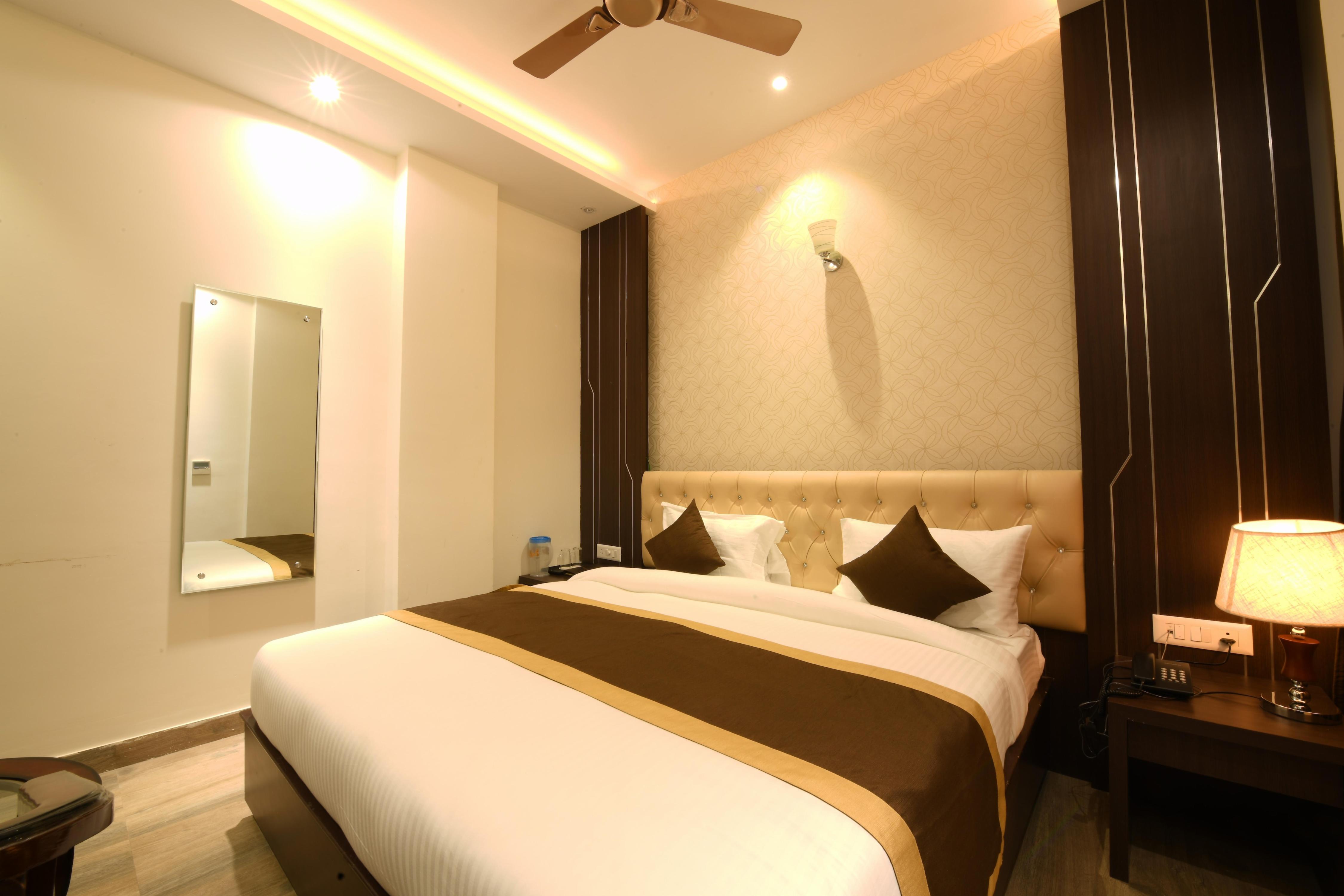 Hotel V Grand Room Type - Deluxe Room Double