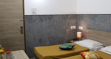 Ram inn - A Business stay Room Type - Premium - Triple